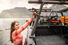 Load image into Gallery viewer, Yakima Overhaul HD Crossbar Set Hilux